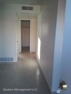 Building Photo - 11101 Towner Ave NE