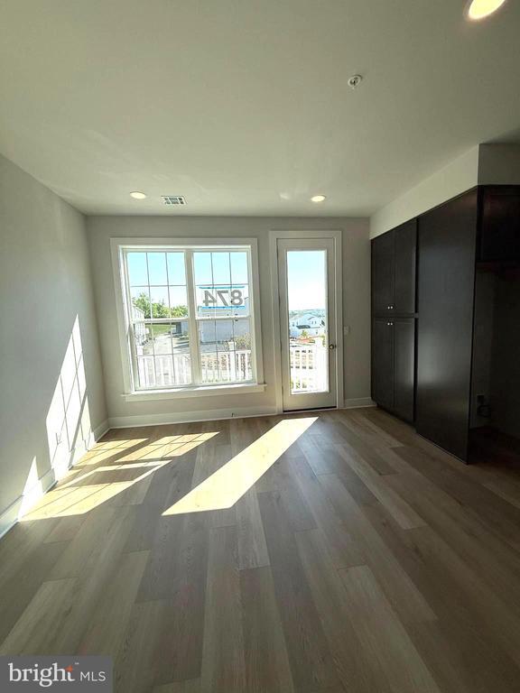 Foto del edificio - 4129 Ridgeview Ave