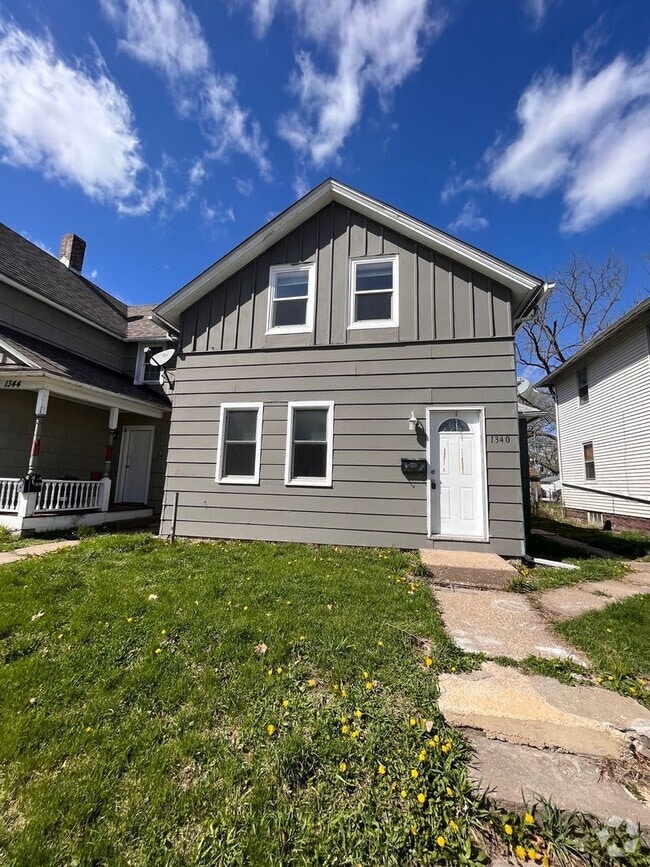 Building Photo - 1340 W 13th St