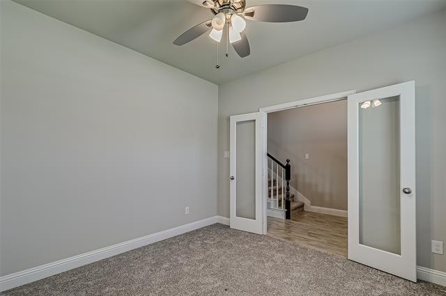 Building Photo - 327 Sweetspire Dr