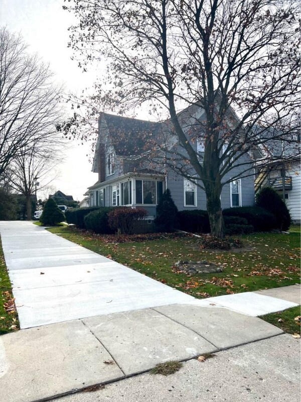 101 W Russell St, Saline, MI 48176 House Rental in Saline, MI