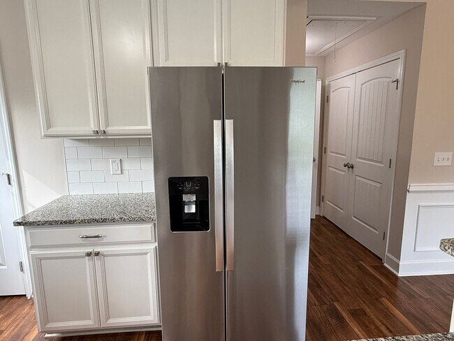 Foto del edificio - 2550 No Mans Ave