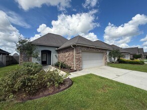 Building Photo - 17612 Waterloo Dr
