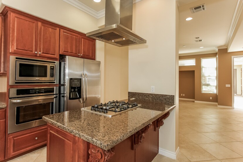 Foto principal - 14424 Dickens St