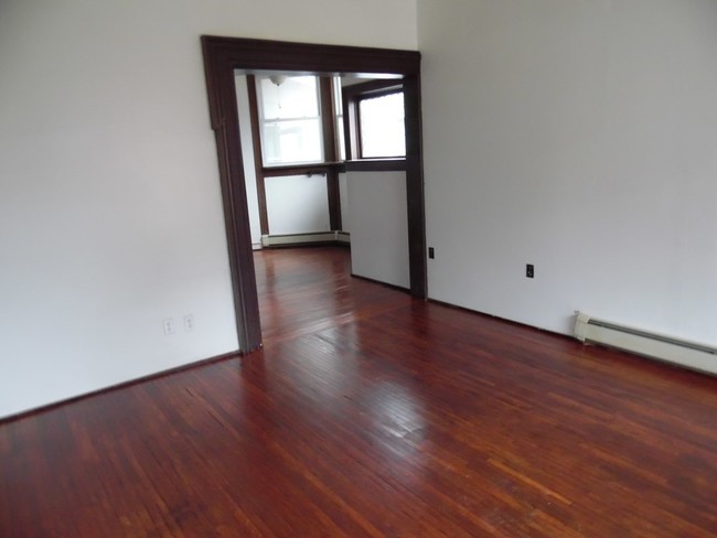 Building Photo - 500 N Porter St