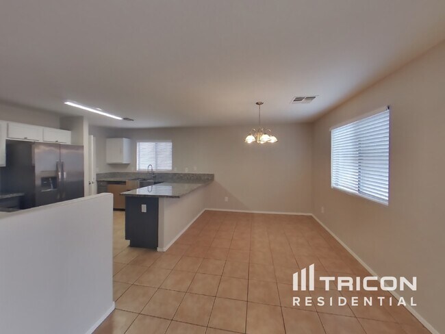 Foto del edificio - 43792 W Magnolia Rd