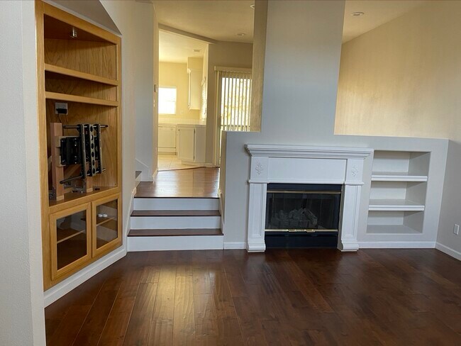 Living Room - 3616 Braxton Cmn