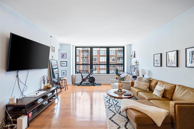 Foto del edificio - 1025 Maxwell Ln