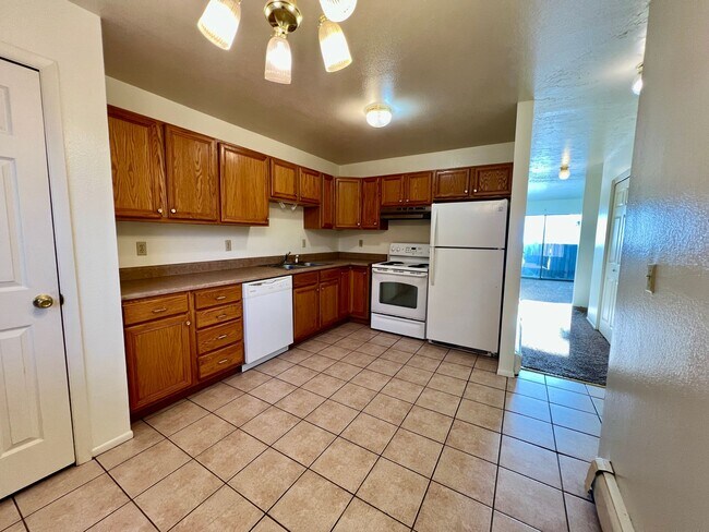 Foto del edificio - Two Bedroom for Rent in Rifle