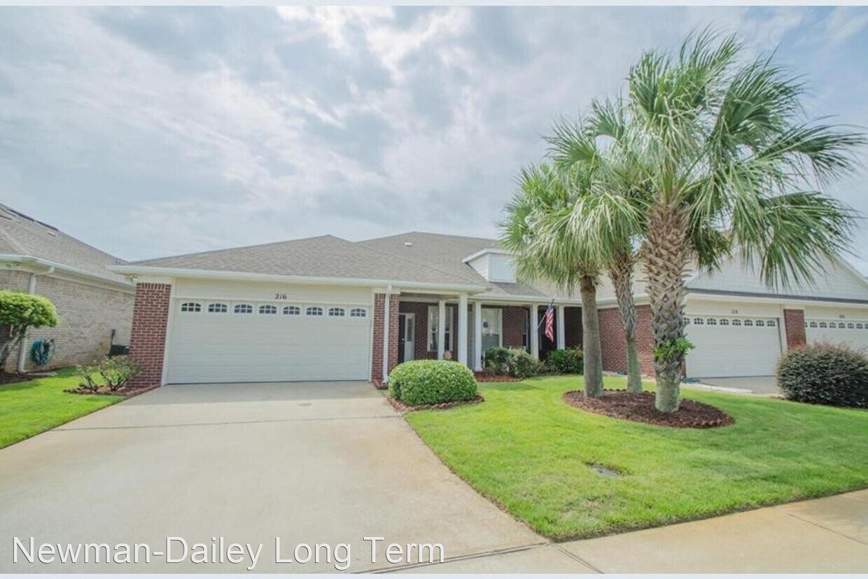 Primary Photo - 3 br, 2 bath House - 216 Diamond Cove