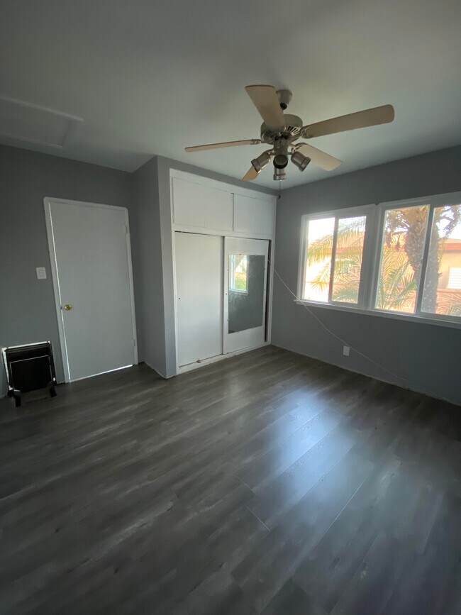 Foto del edificio - 8552 Luxor St