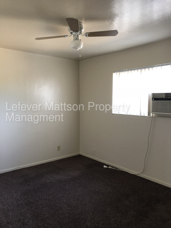 Building Photo - Adorable downtown Fairfield 1 bedroom