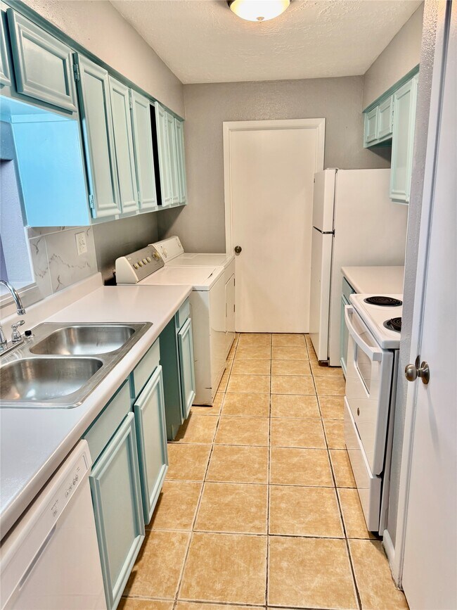 Foto del edificio - 12722 Bexley Dr