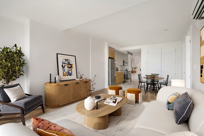 Building Photo - Hudson 44