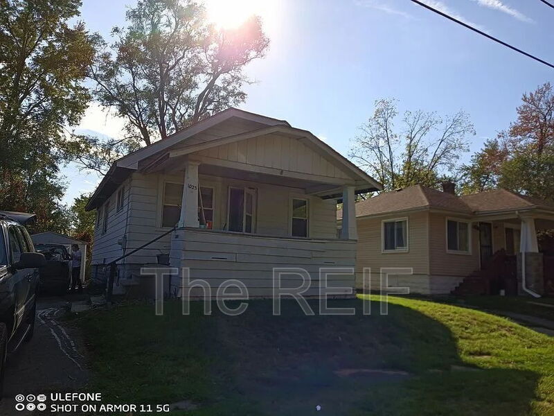 Foto del edificio - 1023 Barrie Ave
