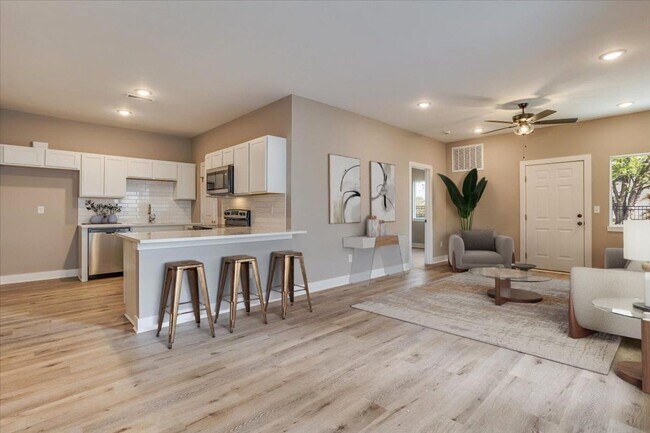 Foto del edificio - Edgewater Villas-Maxwell Plan