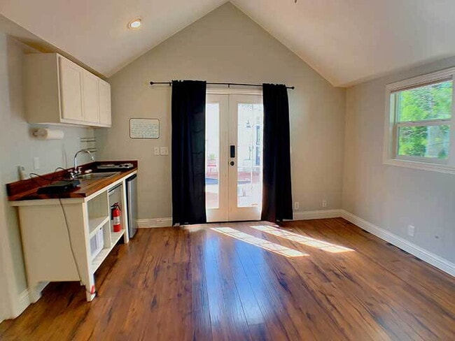 Foto del edificio - Immaculate studio cottage in the heart of ...