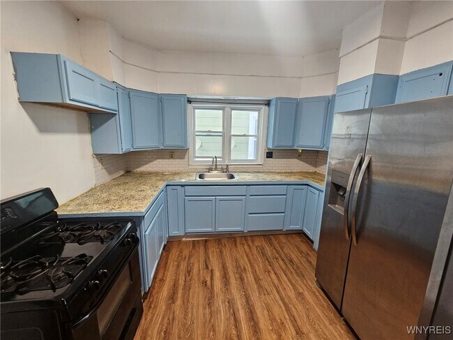 Foto del edificio - 60 Pomona Pl