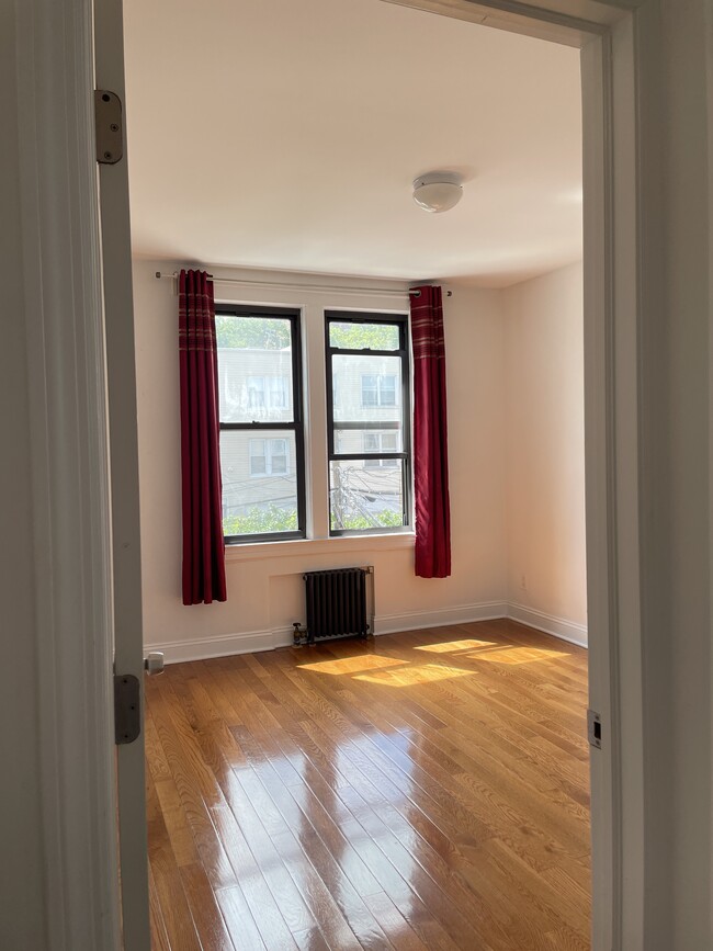 Photo - 5032 41st St House