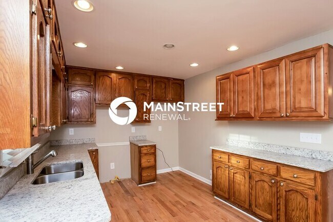 Foto del edificio - 4 Bedroom Pet-Friendly Home in Kennesaw, GA with Main Street Renewal