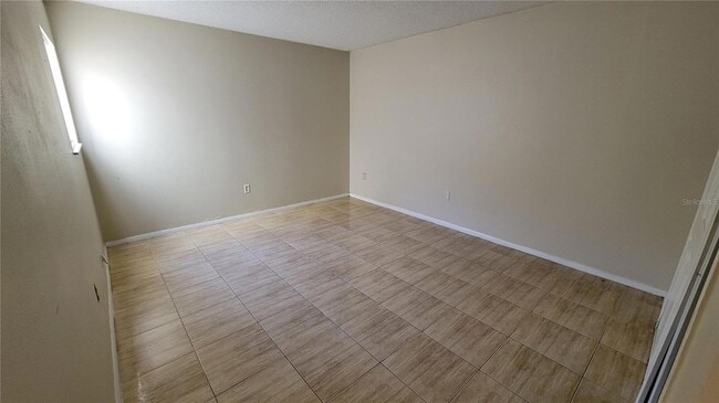 Building Photo - 261 Scottsdale Square