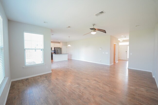 Building Photo - Coming Available!