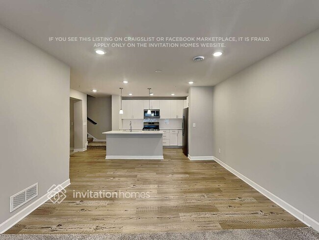 Foto del edificio - 10904 Everest Pl N