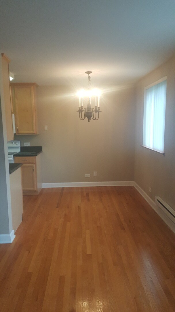 Building Photo - 705 Strom Dr