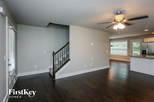 Foto del edificio - 6575 Terracewood Ln