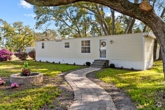 Building Photo - 1864 W Long Acres Dr SW