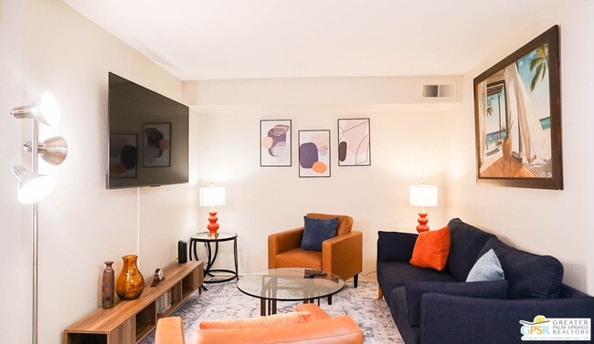 Foto del edificio - 5301 E Waverly Dr