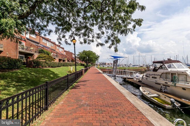 Foto del edificio - 2337 Boston St