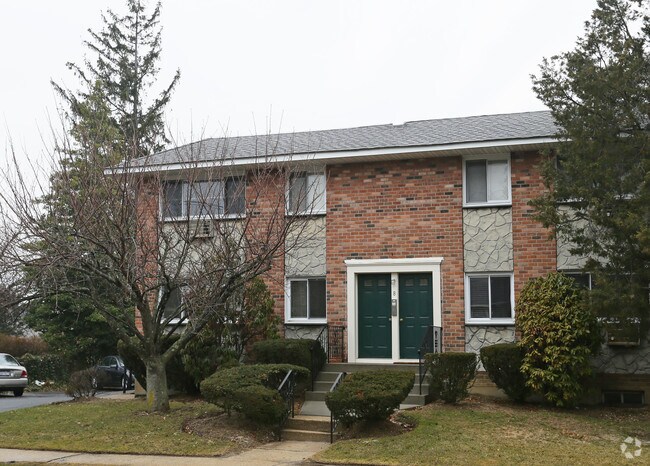 Building Photo - 2-8 S Marion Pl