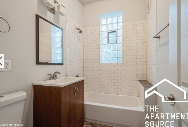 Photo - 2747 W Augusta Blvd Apartment