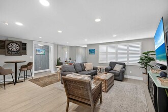 Building Photo - 6007 S Beneva Rd