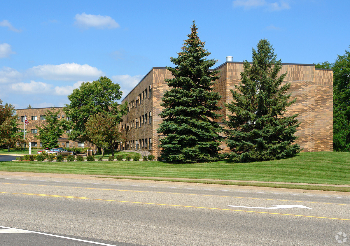 Primary Photo - East Shore Place