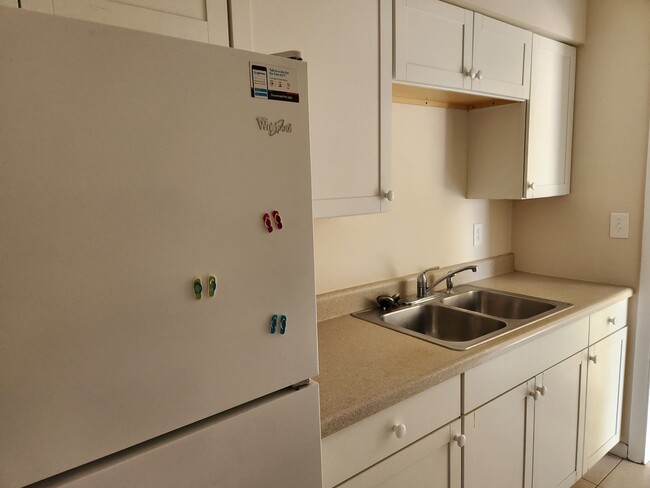 Foto del edificio - 324 Canyon Dr N