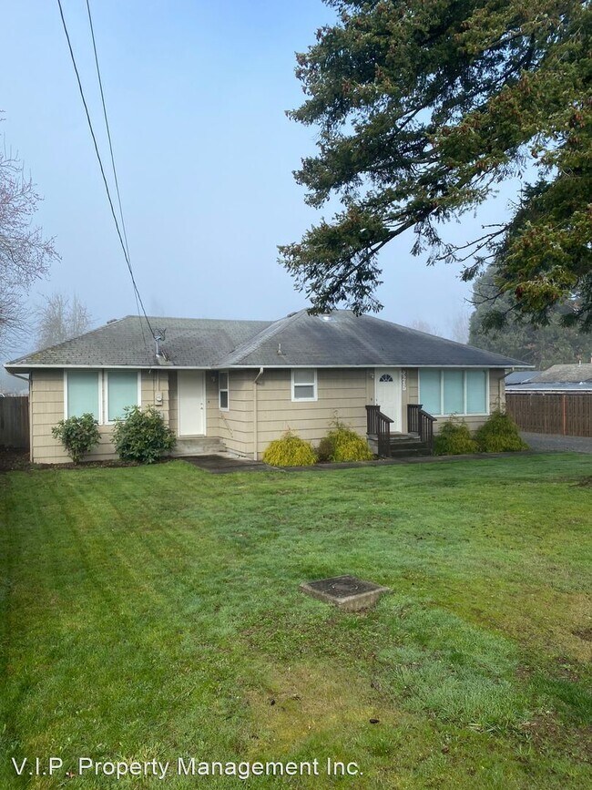 Building Photo - 3 br, 1 bath House - 3215 SE 282nd Ave