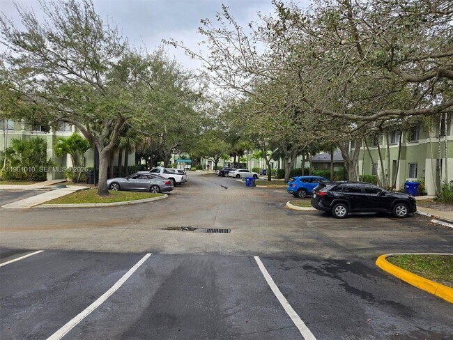 Foto del edificio - 5921 Washington St