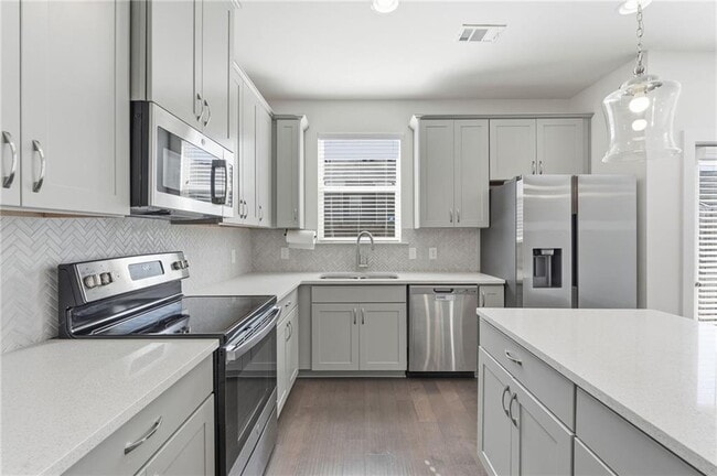 Foto del edificio - 6413 Shalks Xing Dr