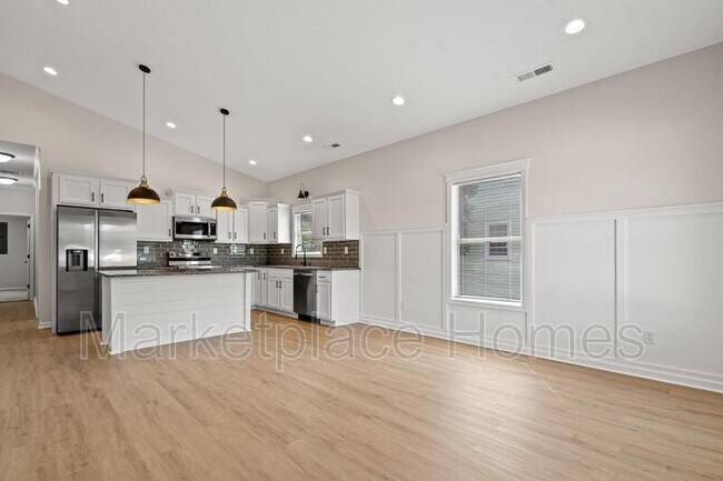 Building Photo - 3310 Tytus Ave