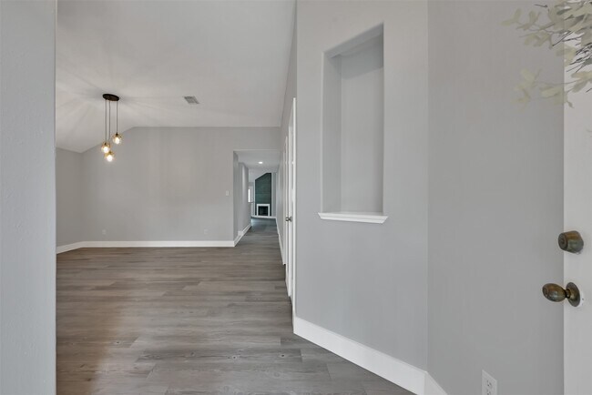 Foto del edificio - 8718 Sorrel Meadows Dr