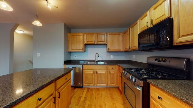 Foto del edificio - Large Logan Circle One Bedroom W/Private B...