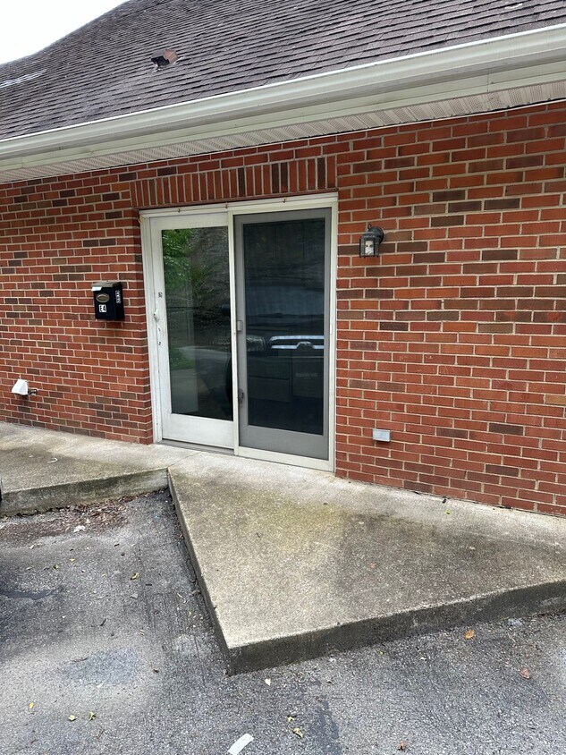Primary Photo - 230 Bowles Park Dr