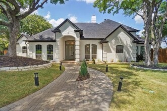 Building Photo - 1002 Woodvale Ct