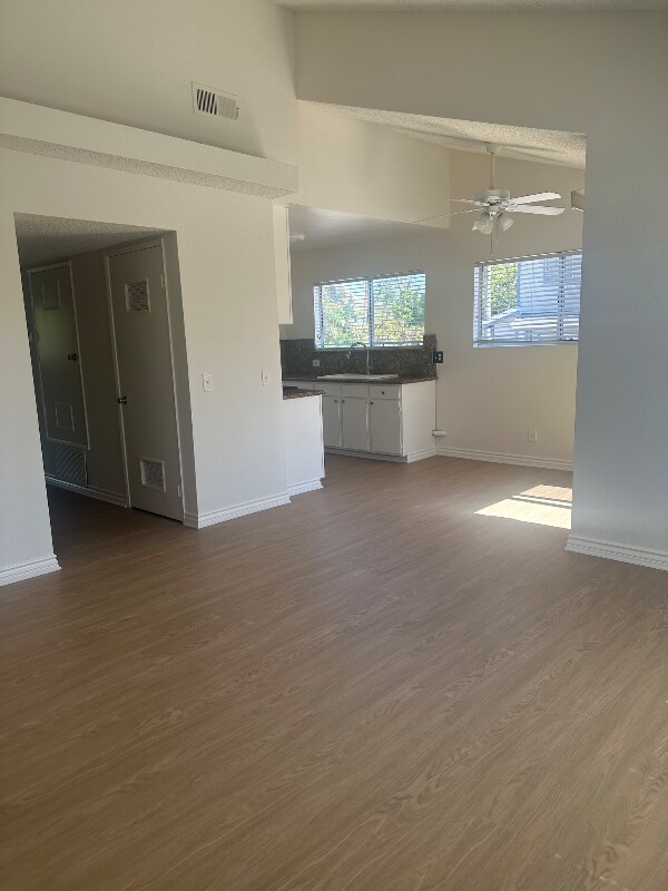 Foto del edificio - 130 N Orange Ave