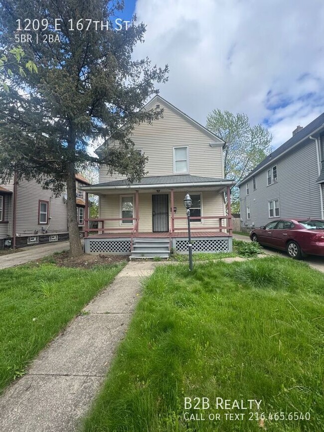 Building Photo - 1209 E 167th St