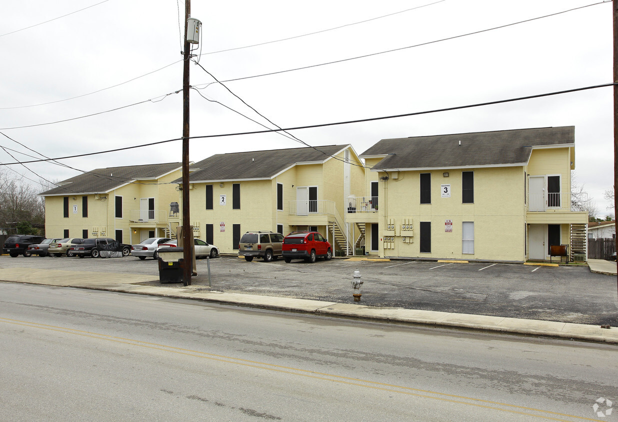 Primary Photo - Sulphur Springs Apartments