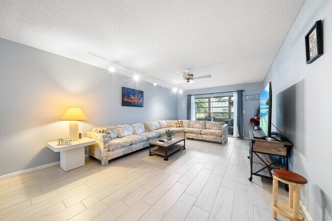 Foto del edificio - 2504 Antigua Terrace