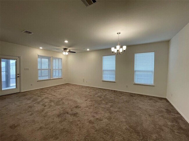 Foto del edificio - 168 Crimson Ln